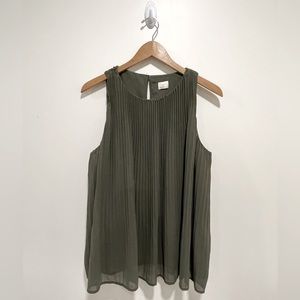 H&M Sleeveless Blouse
